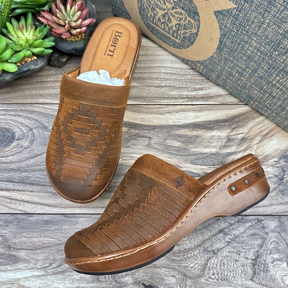NIB Born Yucatan 8M 39 Brown Distressed Suede Huarache Woven Slip On Clogs Mules - Picture 1 of 11